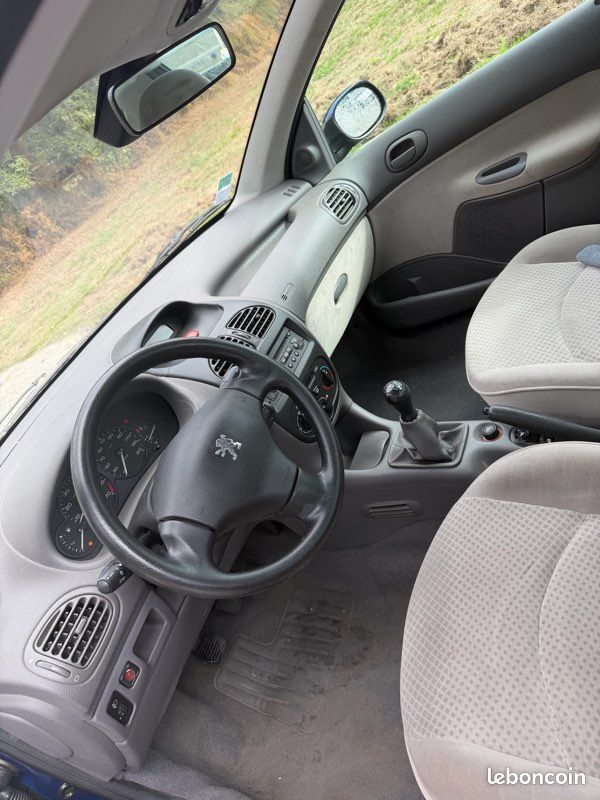 Peugeot 206 (image 3)