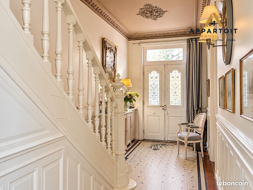 Maison 6 pièces 185 m² · à Vichy · 185 m² · 630 000 €
