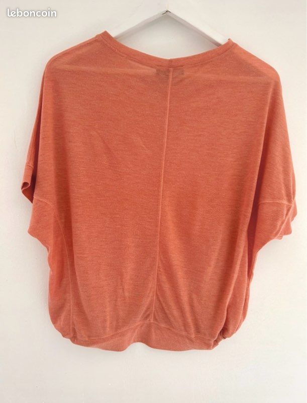 Tops Loose Fit Col rond Épaules tombantes with 30% discount