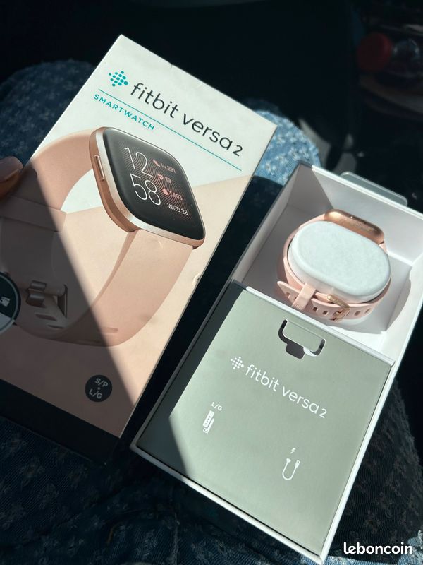Montre connecté fitbit versa 2 (image 1)