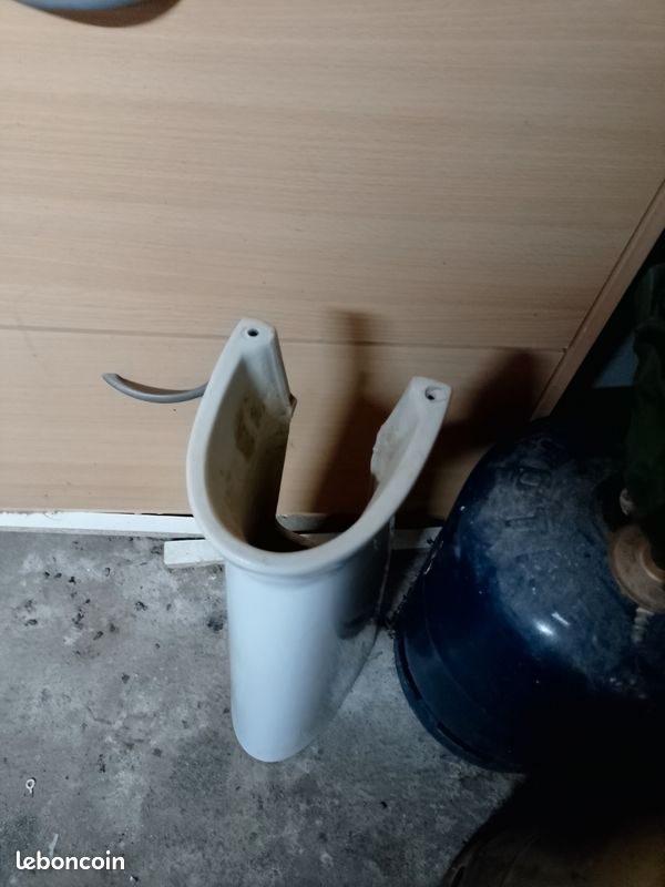 Vasque sur colonne robinetterie Grohe (image 2)