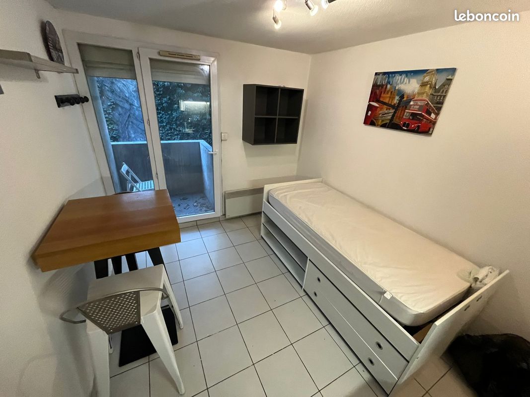 Appartement 1 pièce 14 m² · à Grenoble · 14 m² · 420 €