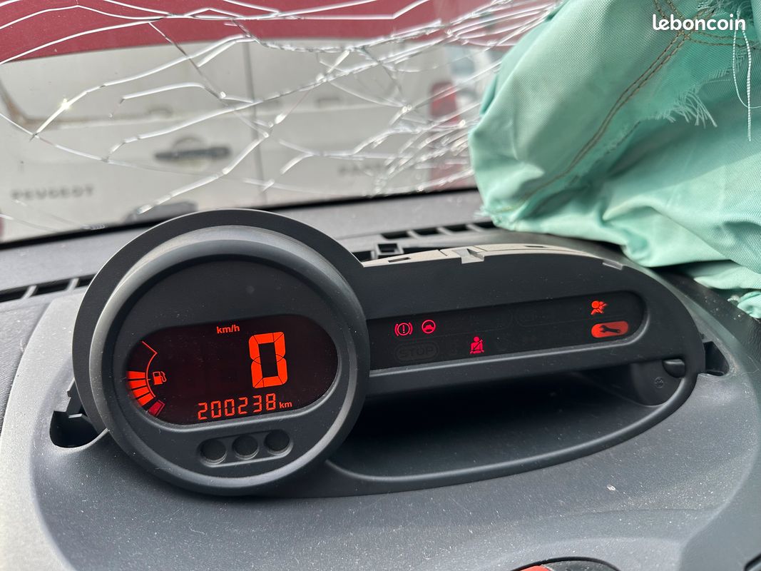 Compteur Renault twingo 2 (image 1)