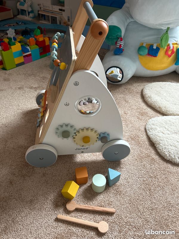 CHARIOT MULTI-ACTIVITES SWEET COCOON EN BOIS - Jeux créatifs pas chers CHARIOT MULTI-ACTIVITES SWEET COCOON EN BOIS - Jeux créatifs pas chers