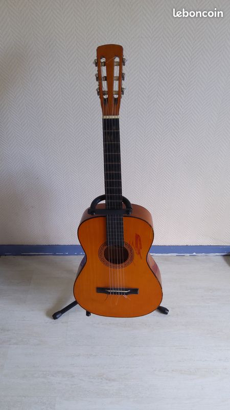 Guitare housse pieds accordeur (image 7)