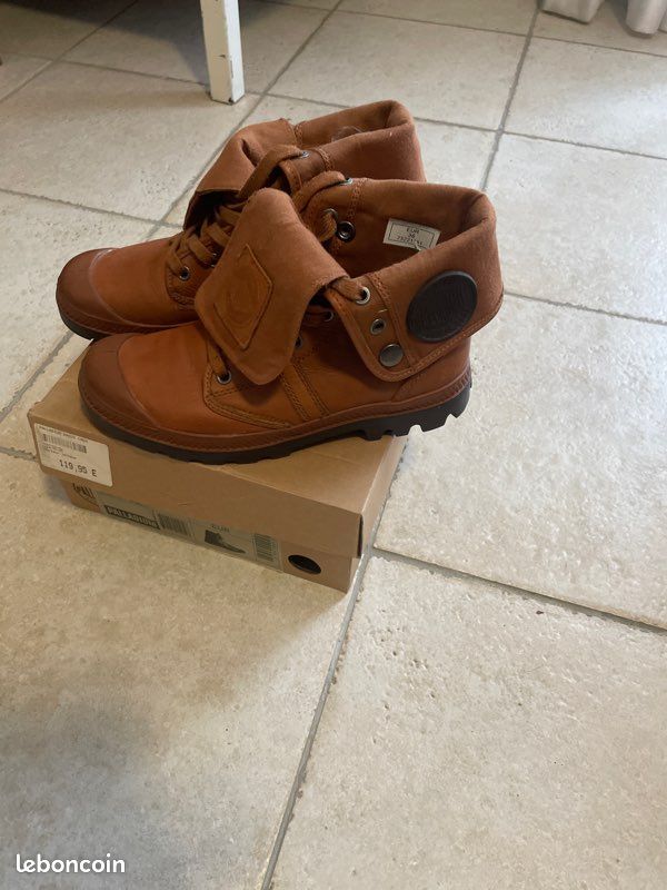 Chaussures palladium proche du neuf (image 2)