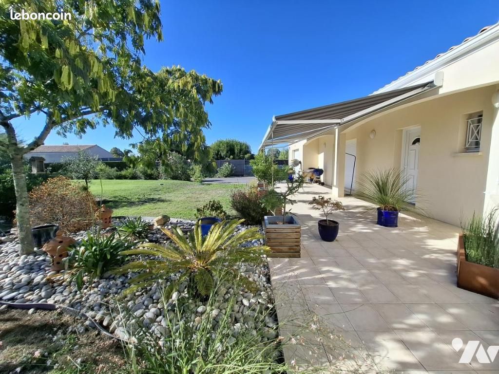 Maison 5 pièces 134 m² · à Saintes · 134 m² · 335 000 €