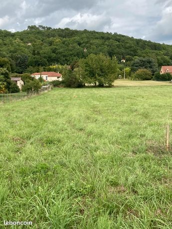 Duravel : grand et beau Terrain