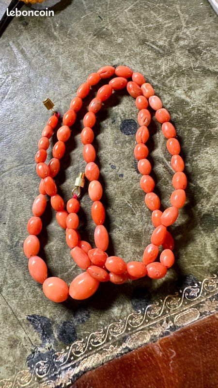 Collier couleur rose (image 2)