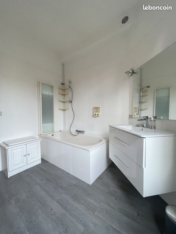 Maison a louer saint-denis - 7 pièce(s) - 142 m2 - Surfyn