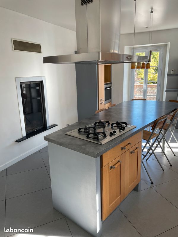 Maison 14 pièces 365 m² · à Collonges-sous-Salève · 365 m² · 1 230 000 €