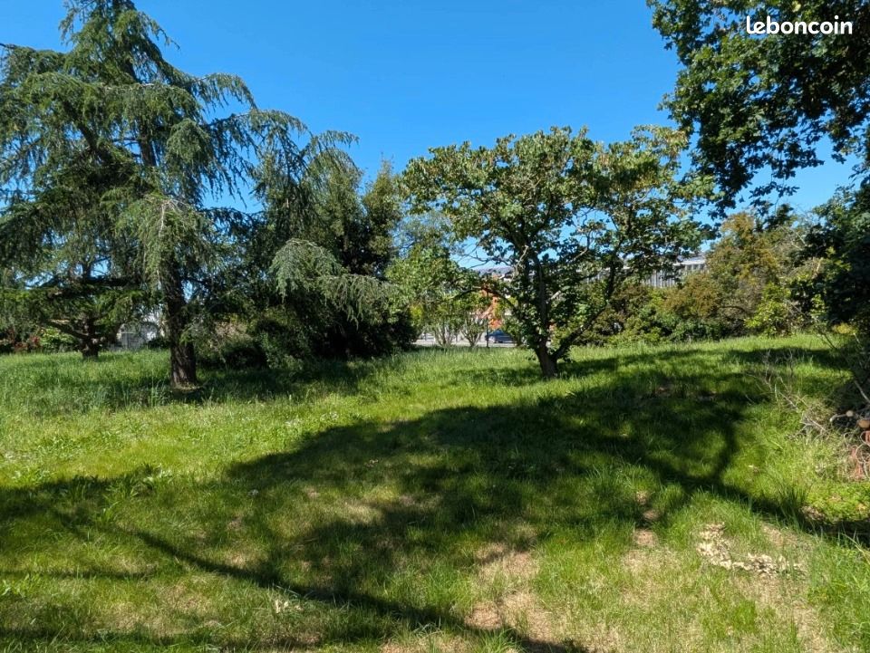 Terrain 500 m² · à Villate · 115 000 €