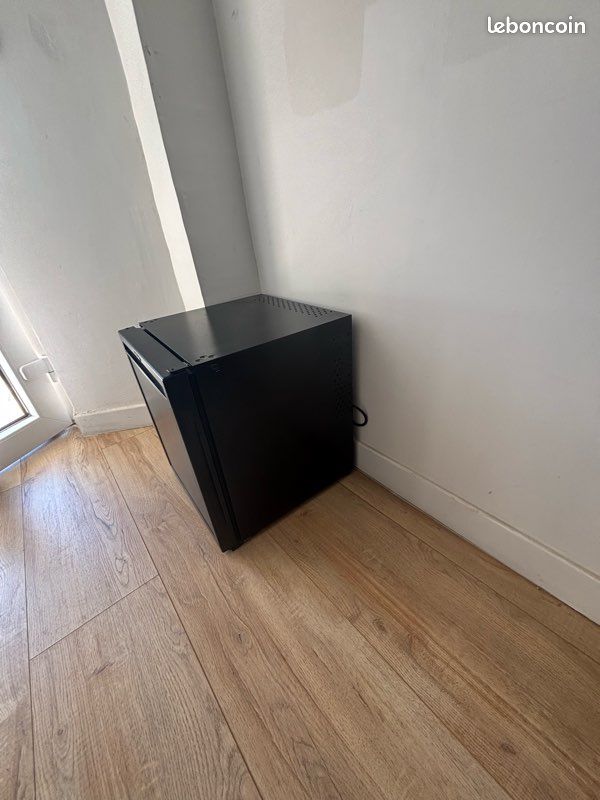 Vends deux mini bar (image 1)