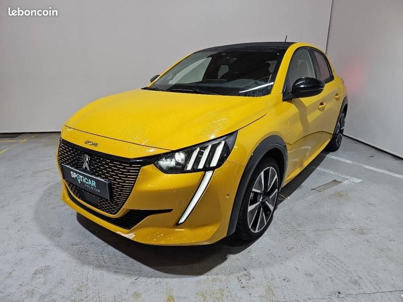 Peugeot 208 e-208 136ch GT - Voitures