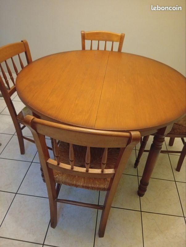 Table+ chaises (image 1)