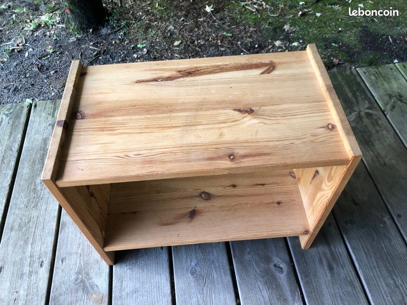 Table de chevet en bois brut (image 2)