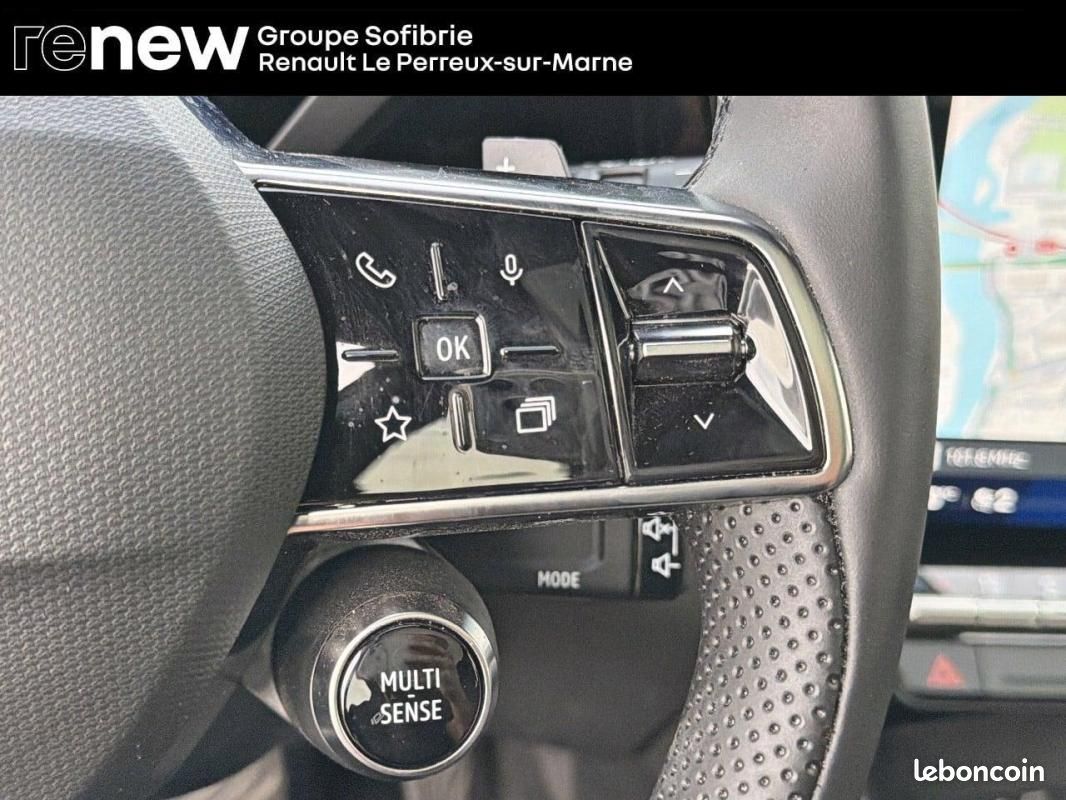 Renault Espace VI full hybrid E-Tech 200 ch 7pl Techno (image 19)