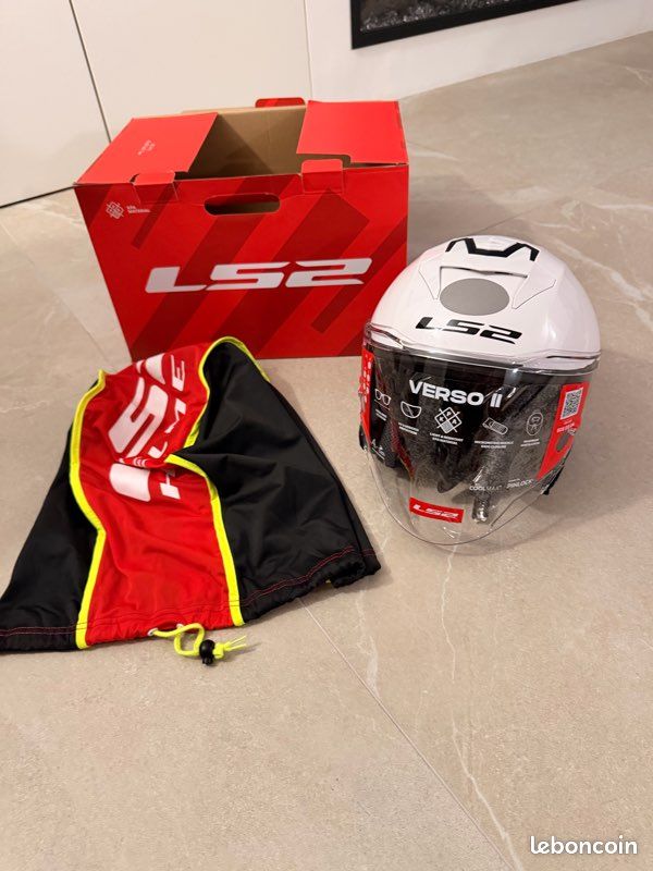 Casque jet LS2 état neuf (image 1)