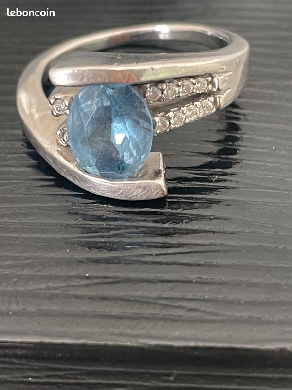 Superbe Bague En Argent - Occasion - Bijou Féminin Argenté