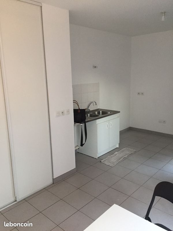 Appartement 2 pièces 42 m² · à Garges-lès-Gonesse · 41,7 m² · 950 €