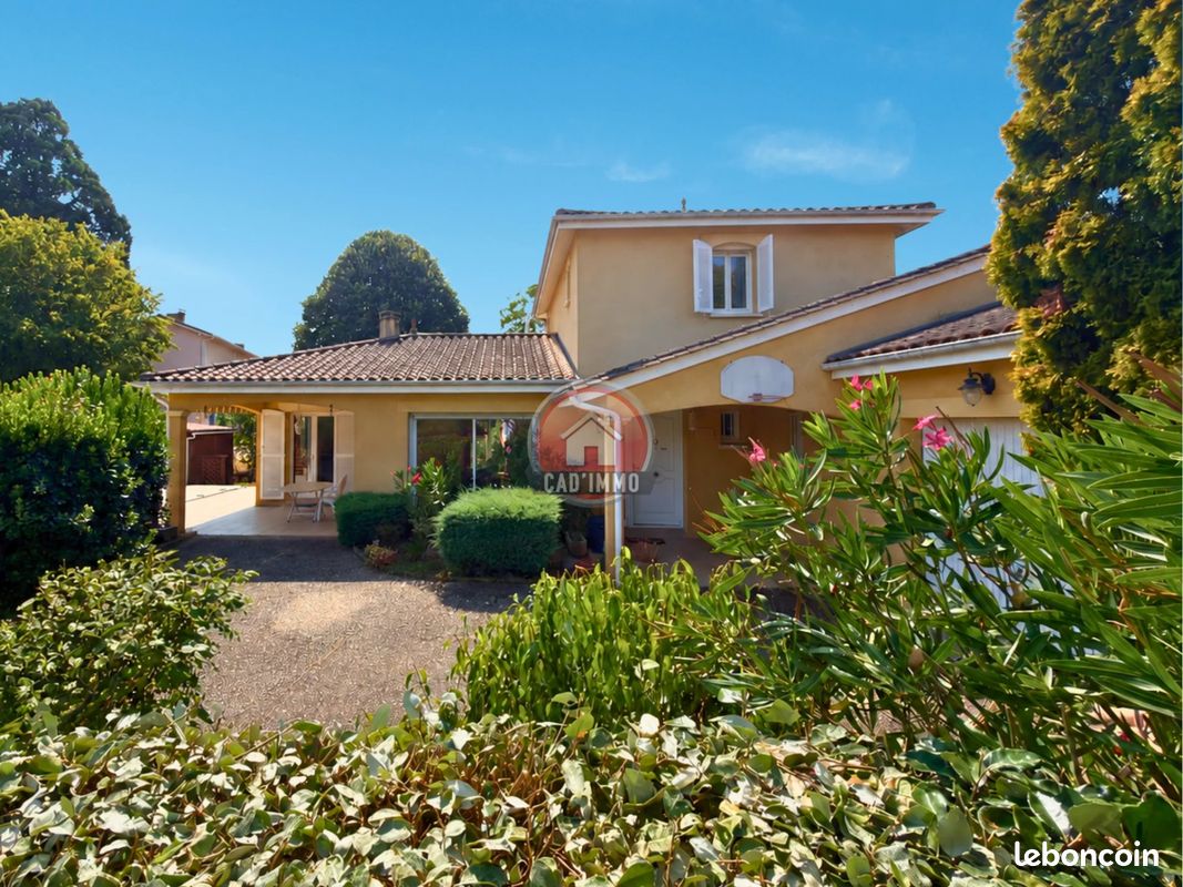 Maison 6 pièces 145 m² · à Bergerac · 145 m² · 317 000 €