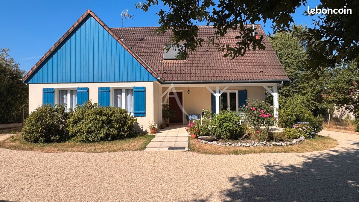 Maison 9 pièces 173 m² · à La Chapelle-Montmartin · 173 m² · 207 900 €