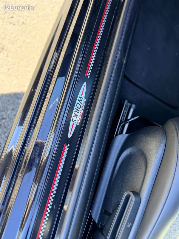 MINI III (F56) 2.0 COOPER S 210ch JCW EDITION 3P BVA6 Garantie 12 Mois (image 7)