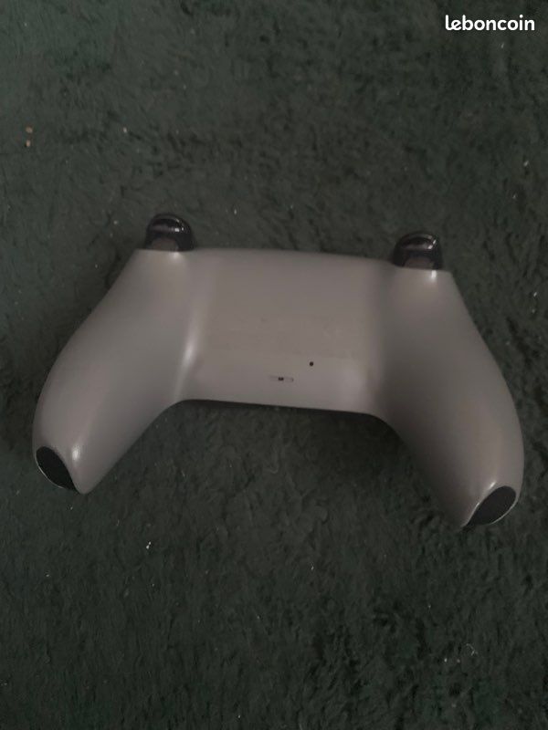 Play 5 (image 5)