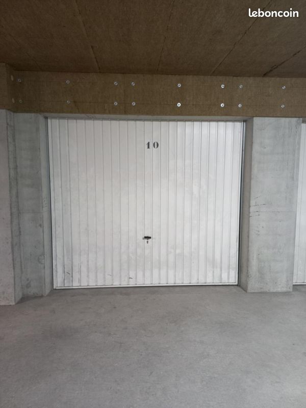 Garage · à Chapareillan · 52 €/mois