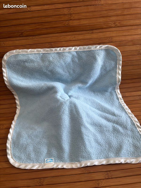Doudou plat ours polaire bleu blanc mustela (image 3)