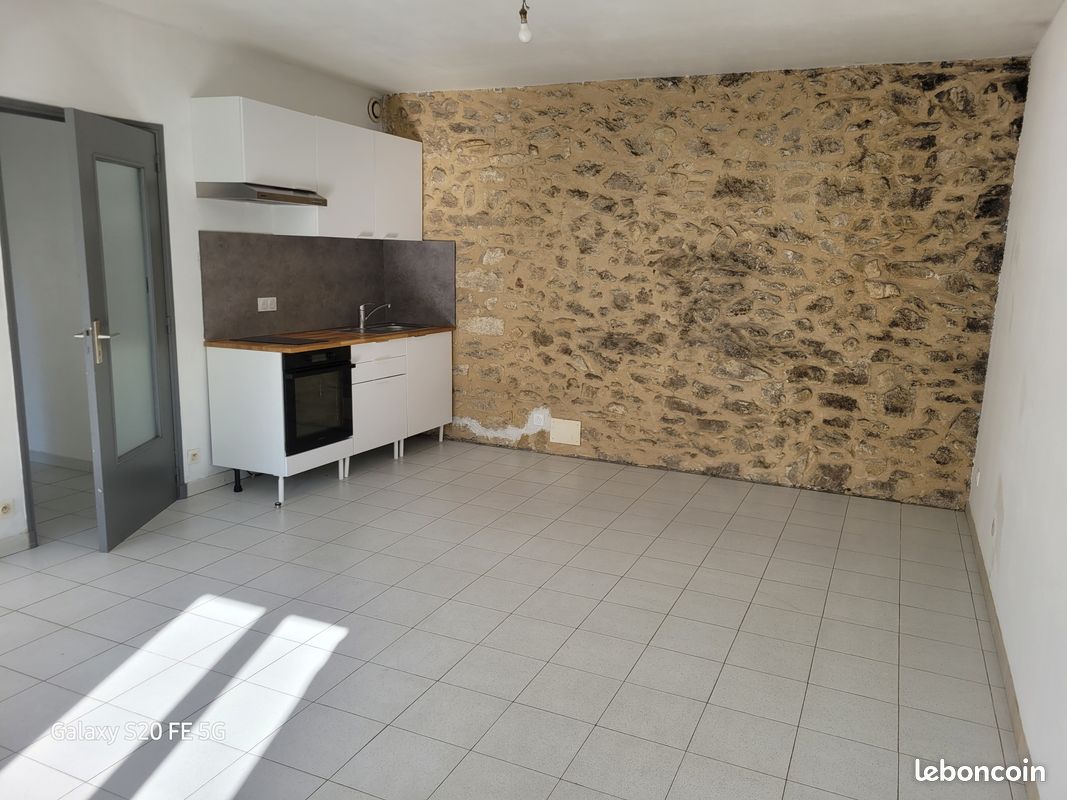 Appartement 2 pièces 45 m² · à Malaucène · 45 m² · 530 €/mois