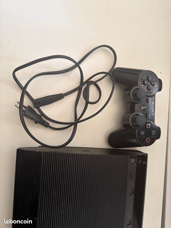 PS3 ultra slim noir (image 3)