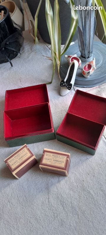 Boîtes pharmaceutiques anciennes (image 5)