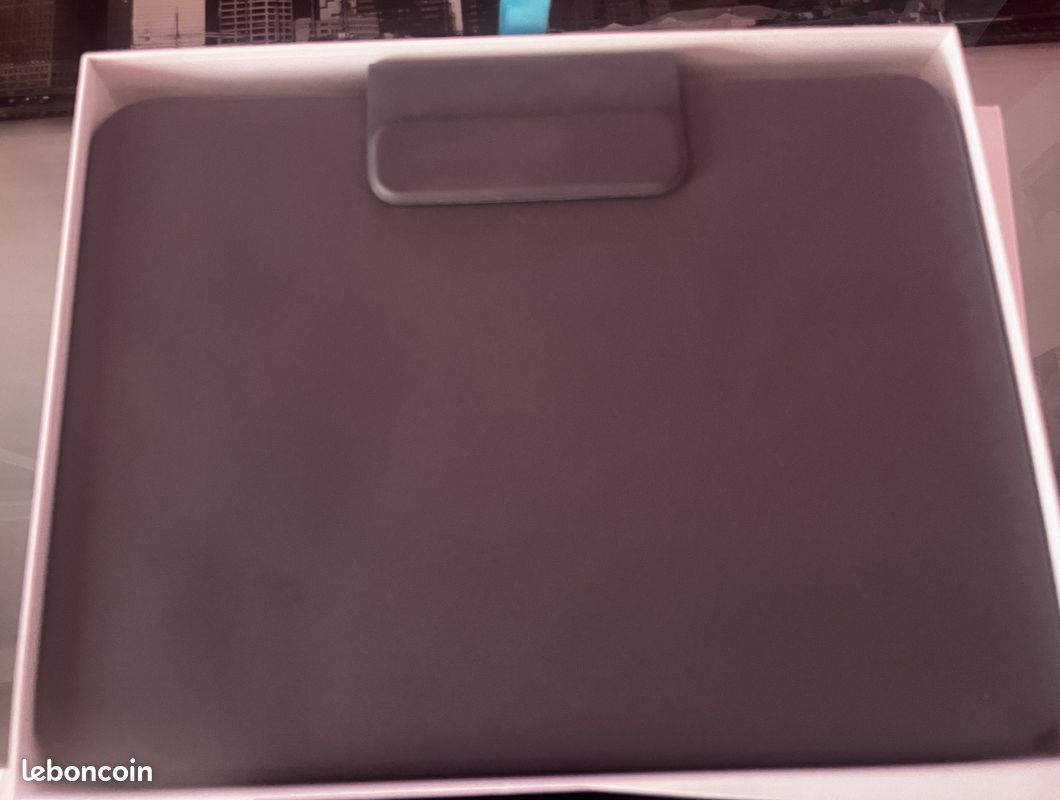 Clavier Logitech Rugged Folio pour Ipad 10ème génération (image 8)