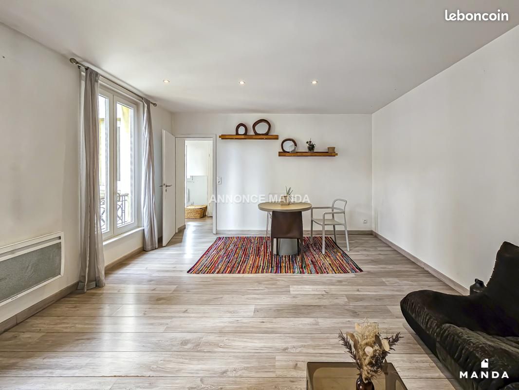 Appartement 2 pièces 44 m² · à Paris · 44 m² · 1 500 €