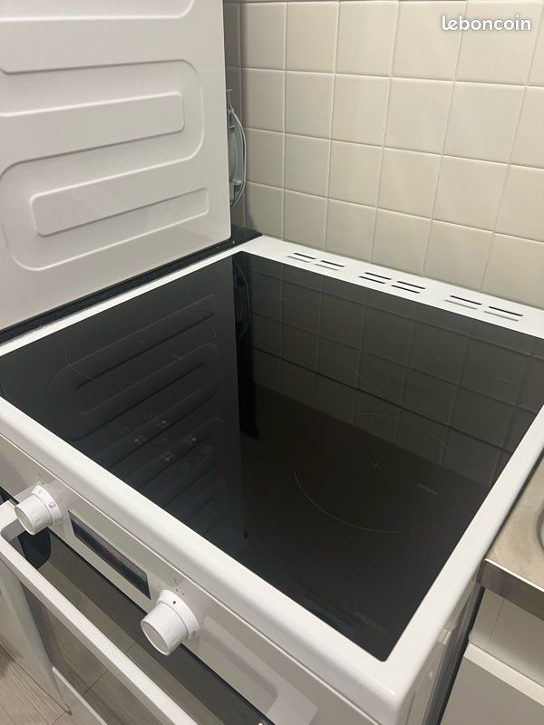 Cuisinière à induction blanche Beko (image 4)