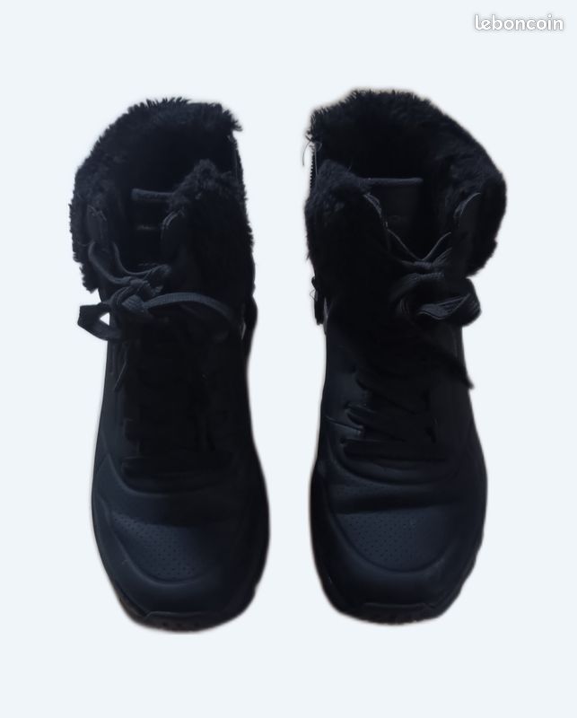 Vends chaussures skechers nike (image 1)