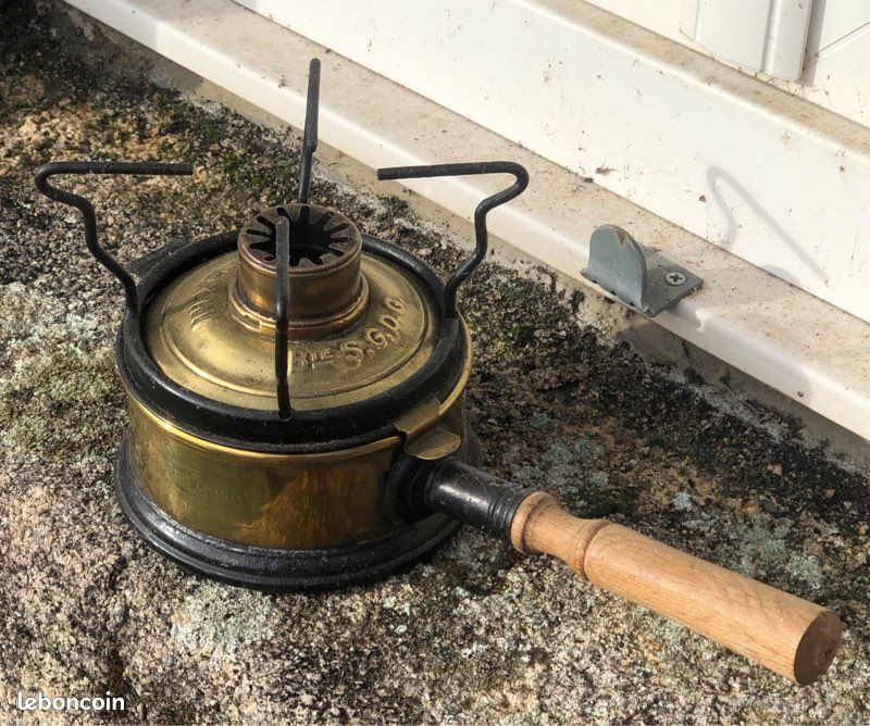 VIE PAYSANNE : 5 petits réchauds à pétrole (image 9)