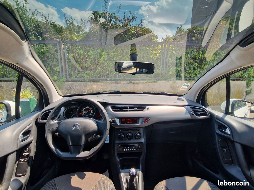 Citroën c3 ii 1.2 puretech 82 confort – 2014 – suivi citroën – excellent état (image 3)