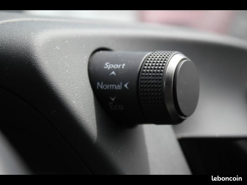 Lexus UX 250h F SPORT Design 2WD (image 24)