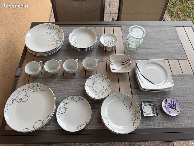 Lot vaisselle porcelaine blanc (image 1)