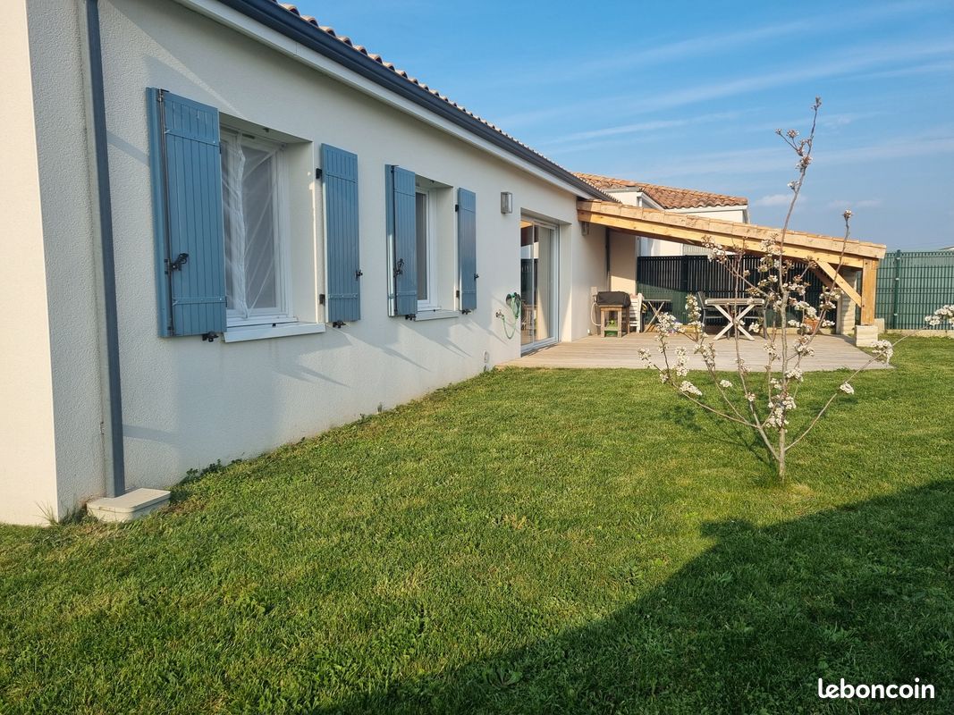 Maison 4 pièces 80 m² · à Échillais · 80 m² · 249 600 €