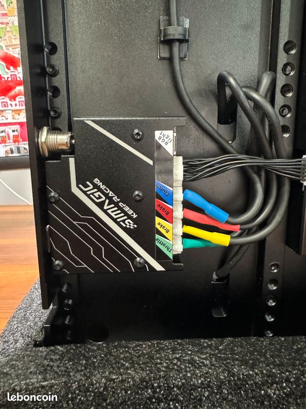 Simagic P1000 + Haptic Reactor (x2) (image 8)