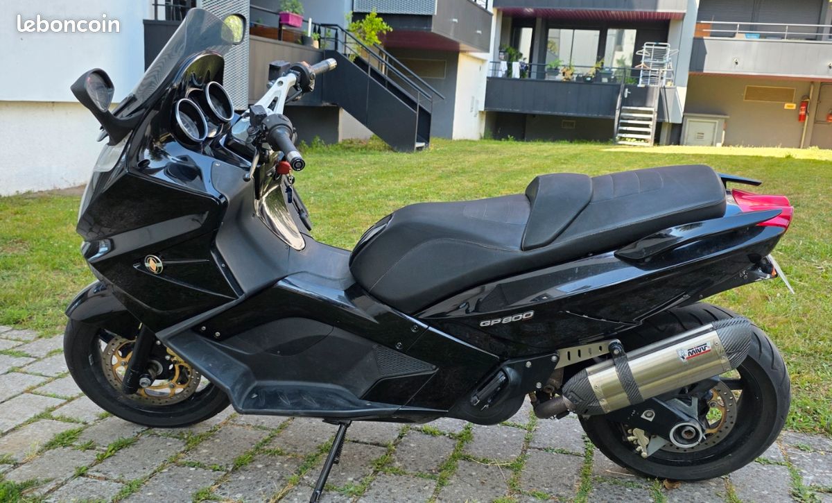 Maxi Scooter Gilera Gp 800 Top Speed Gilera Gp 800 A 100 Injection