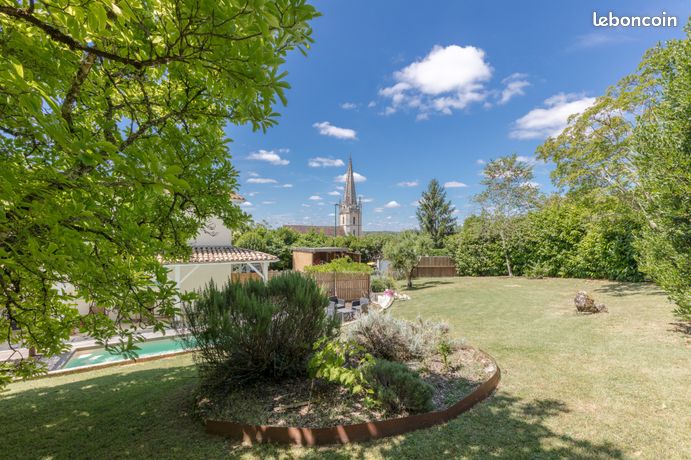 Maison 6 pièces 210 m²