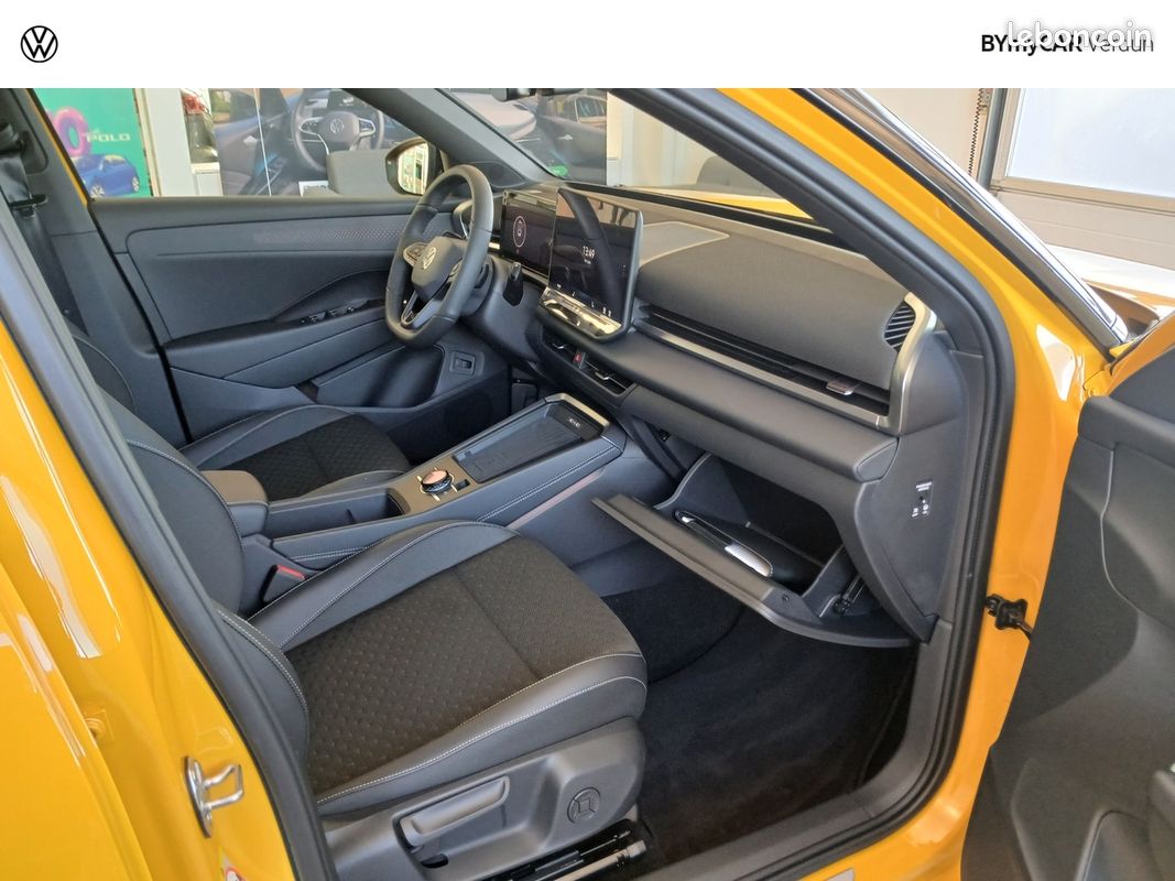 VOLKSWAGEN T-Roc 1.5 eTSI EVO2 Hybrid 150 ch DSG7 R-Line (image 15)