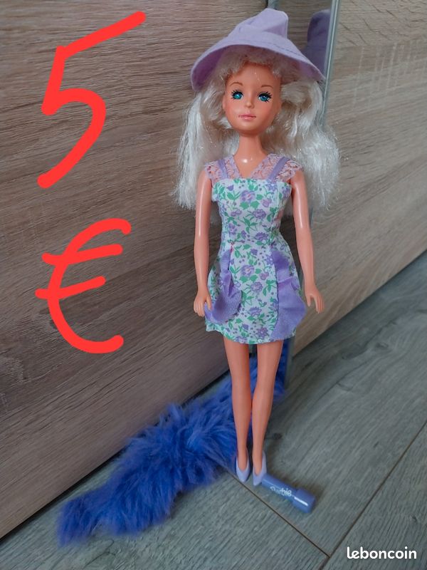 Tenue Pour Poupée Barbie (ou Ken !) - Modèle 2535 - Occasion - Marque Mattel