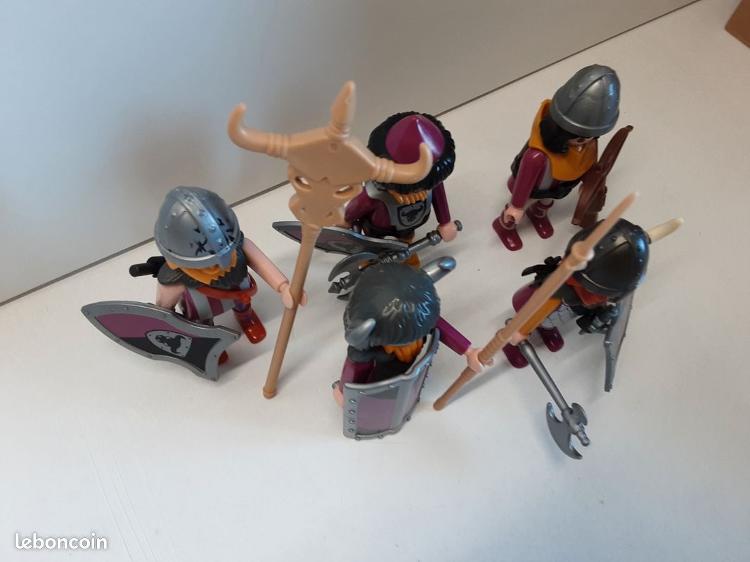 Lot de vikings/chevaliers barbares/du taureau playmobil (image 2)