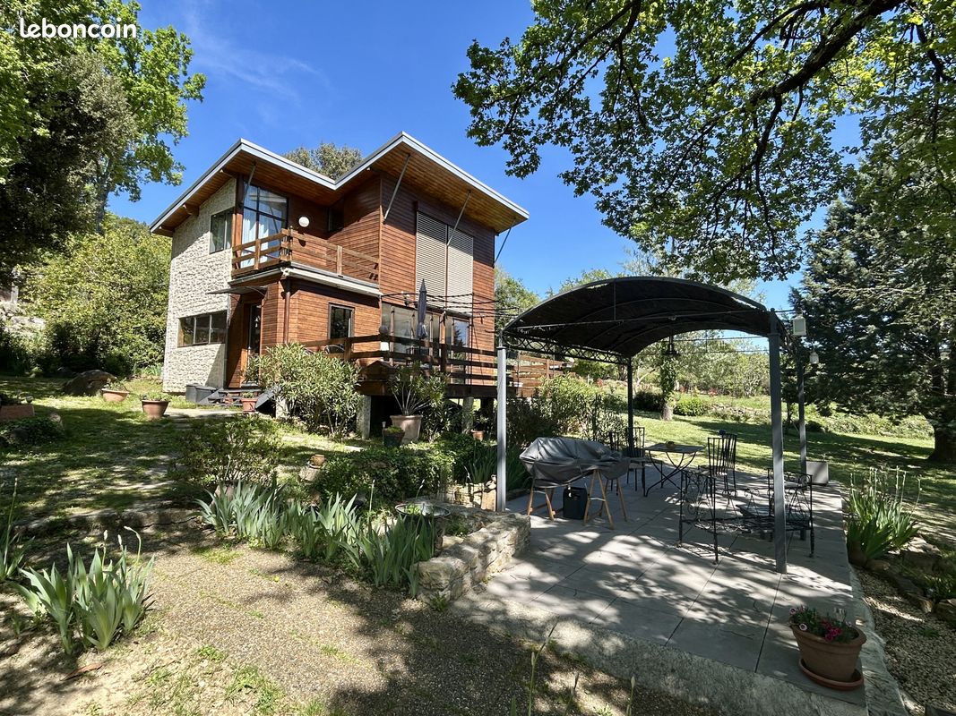 Maison 5 pièces 99 m² · à Uzès · 99 m² · 495 000 €