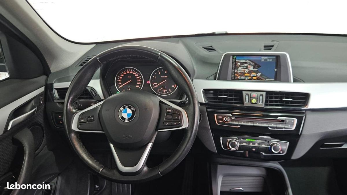 BMW X1 F48 sDrive 16d 116 ch Lounge (image 11)